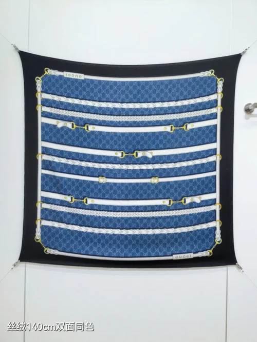 Gucci Double-Sided 70% Cashmere 30% Silk Square Scarf - 140 x 140 cm - RGC2525