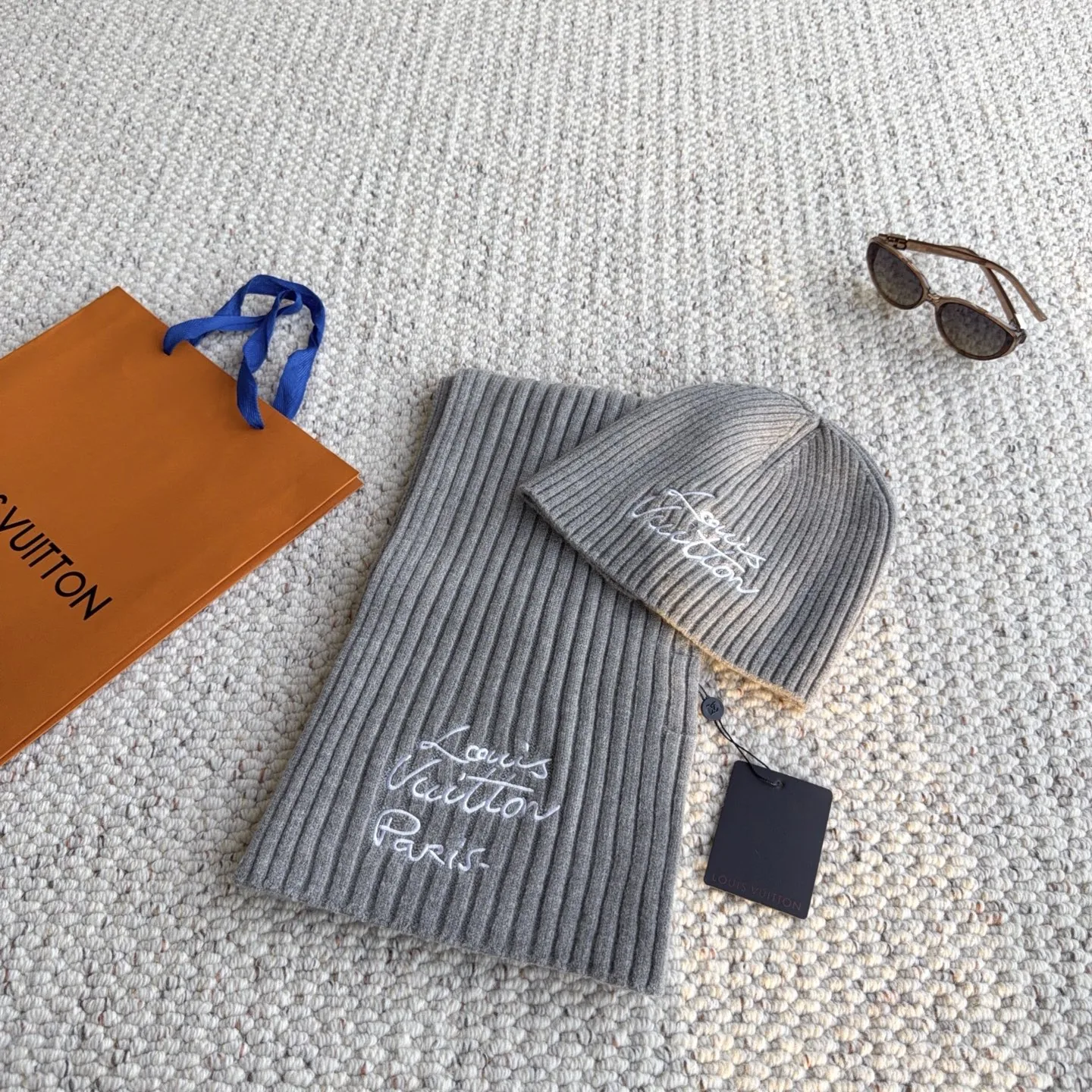 Louis Vuitton Ribbed Knitted Hat and Scarf Set with Script-Style Embroidery