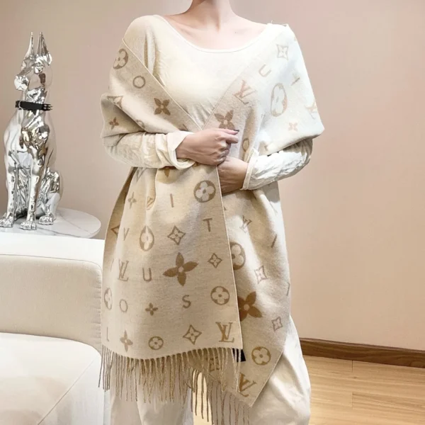 Louis Vuitton Monogram Floral 100% Cashmere Scarf with Fringed Edges - 220 x 40 cm