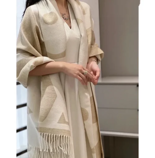 Louis Vuitton Cashmere-Mulberry Silk Blend Shawl - 200 x 70 cm