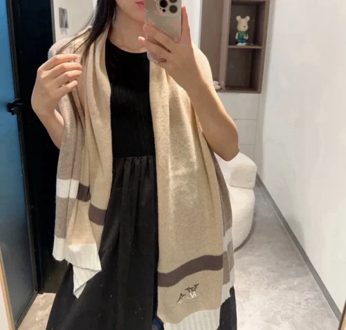 Louis Vuitton Cashmere Knitted Scarf