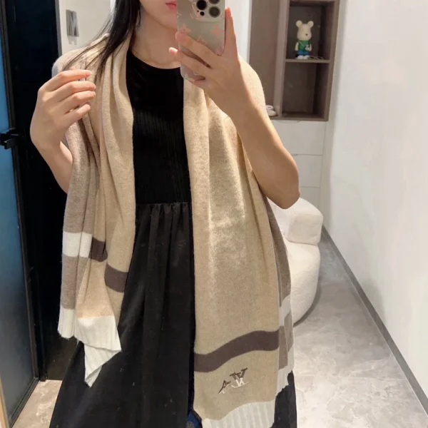 Louis Vuitton Cashmere Knitted Scarf