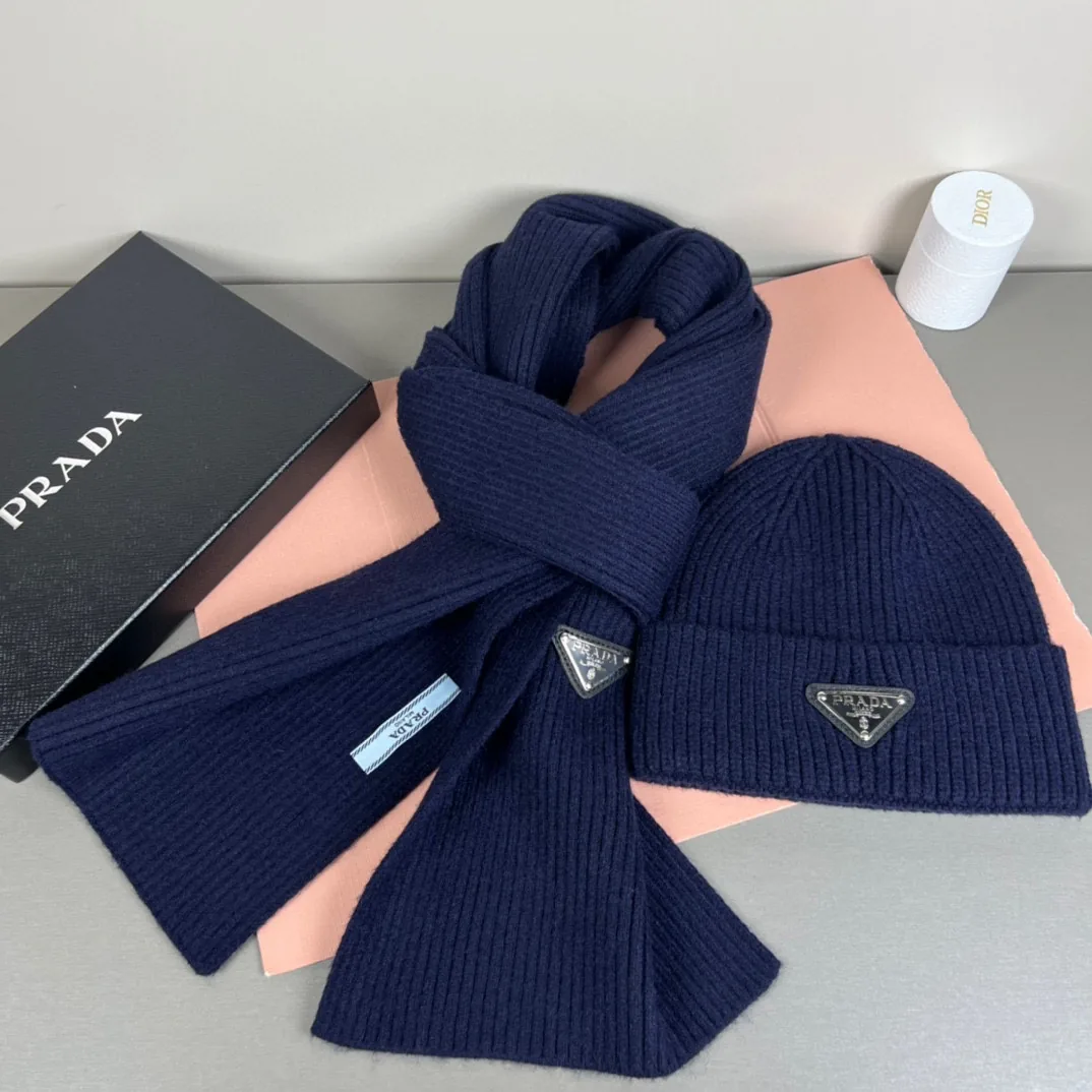 Prada Unisex Cashmere-Rabbit-Hair Hat and Scarf Set - Ref. SCPRADA0002