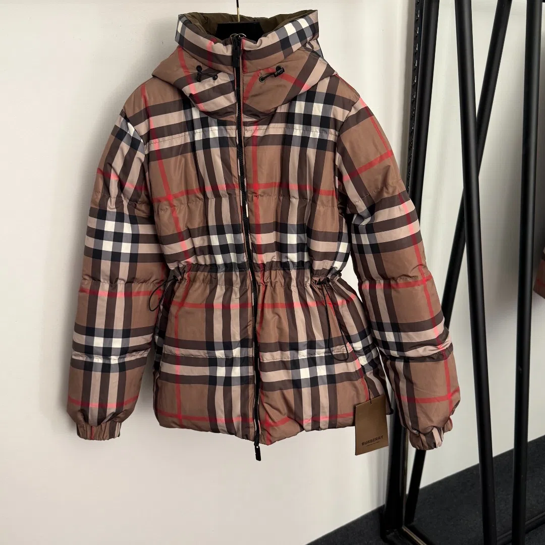 WCBURBERRY0017-01 Burberry Women's Black Long-Sleeve Check-Pattern Color-Block Reversible Padded Jacket with Drawstring Detail - Ref. WCBURBERRY0017