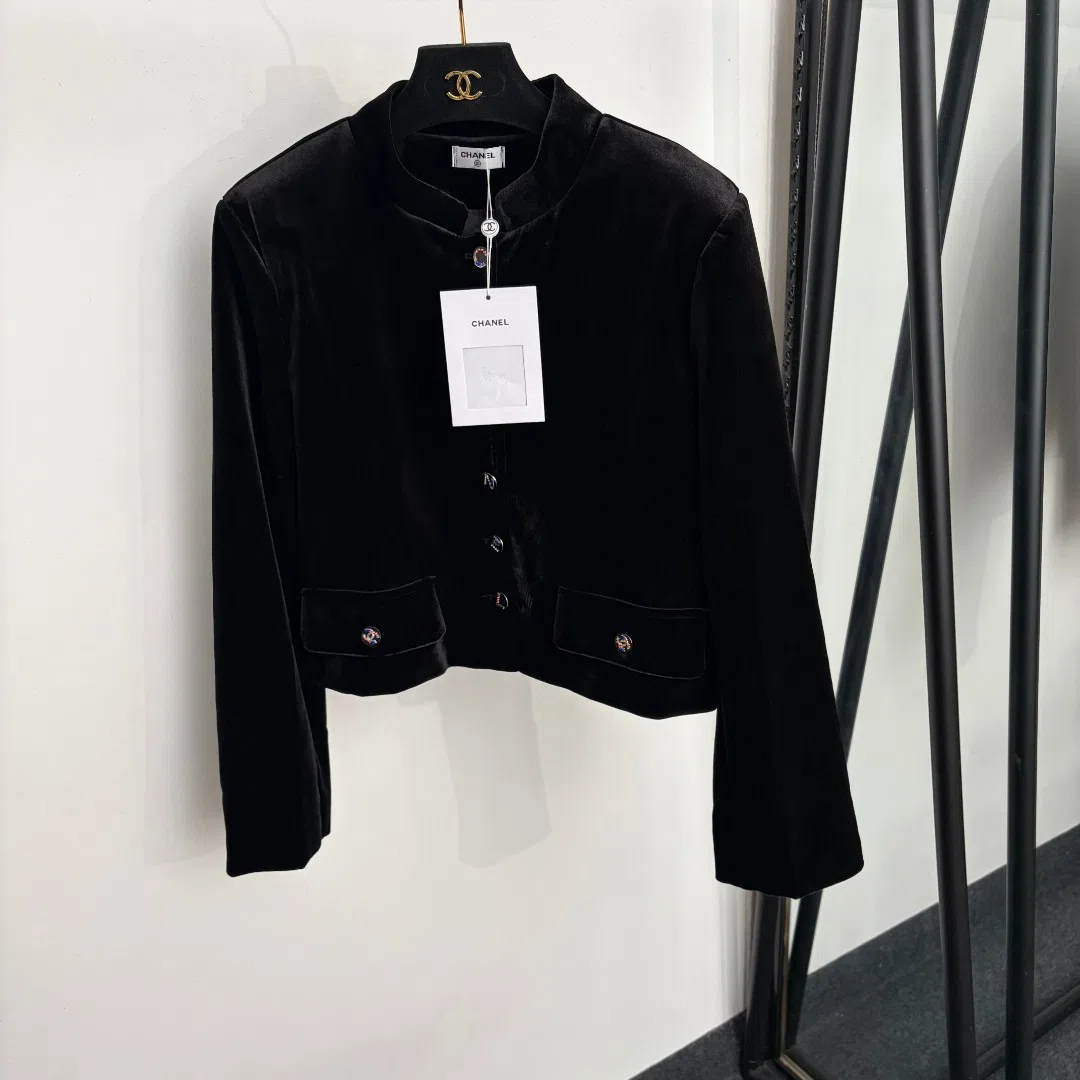 WCCHANEL0140-01 Chanel Women's Black Long-Sleeve Velvet Jacket with Button Fastening - Ref. WCCHANEL0140