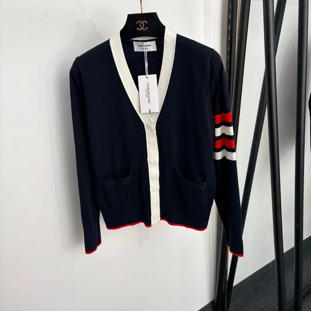 Thom Browne Women's Long-Sleeve V-Neck Jacquard Color-Block Wool Cardigan - Ref. WCTHOMBROWNE0001
