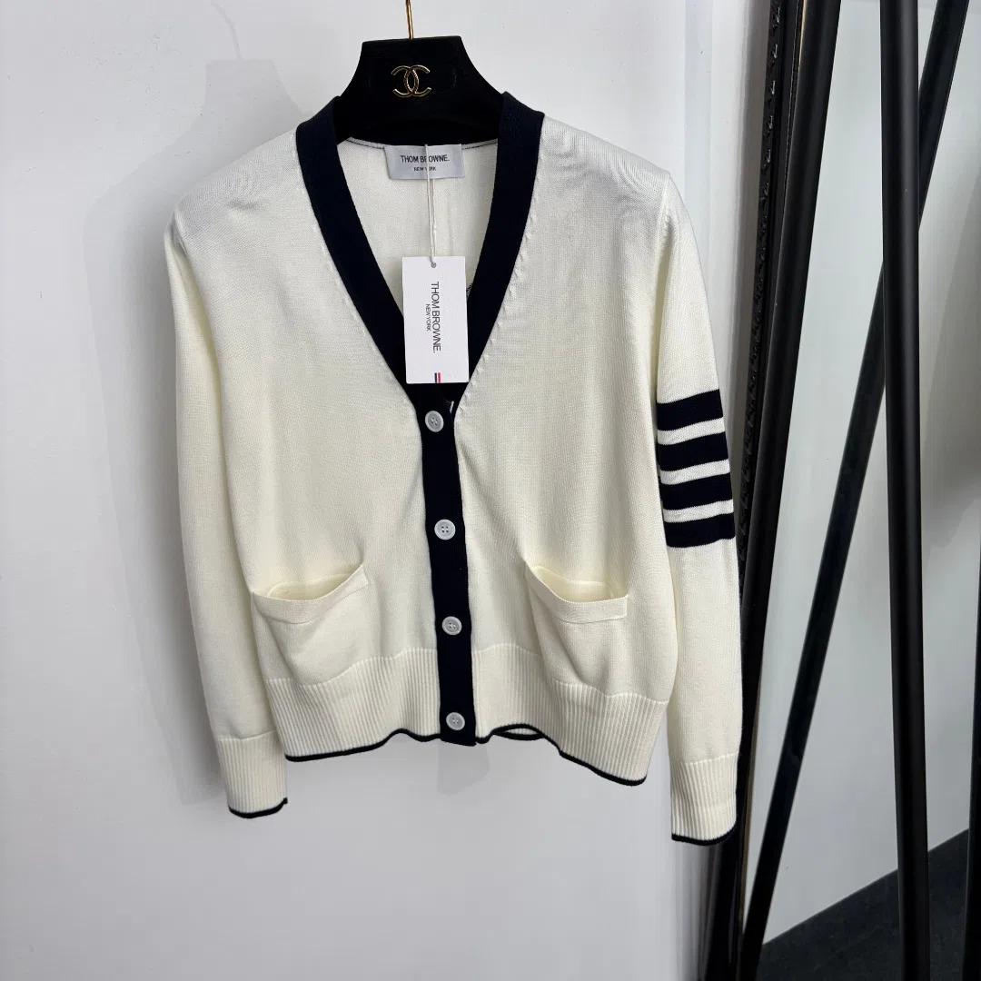 Thom Browne Women's Long-Sleeve V-Neck Jacquard Color-Block Wool Cardigan - Ref. WCTHOMBROWNE0002