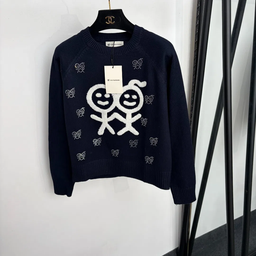 Women's Long-Sleeve Embroidered Rhinestone-Embellished Sweater - Ref. WCUNK0012