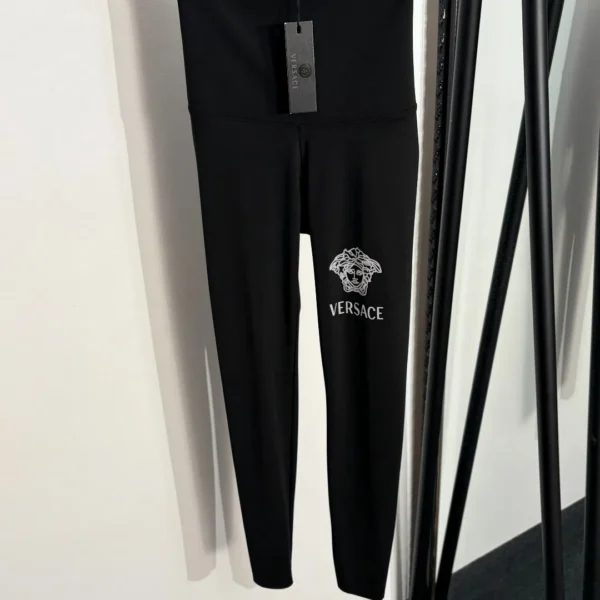 WCVERSACE0003-01 Versace Women's Slim-Fit Printed Leggings - Ref. WCVERSACE0003